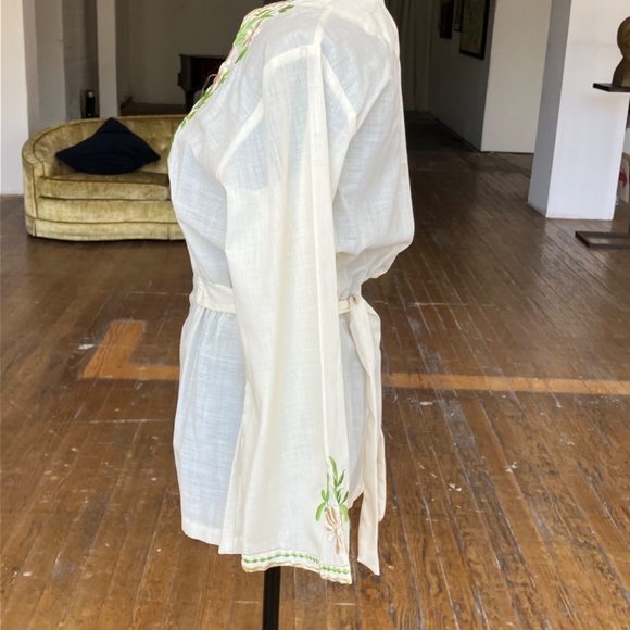 Vintage sixties anembroidered Green floral boho top - Picture 2 of 12